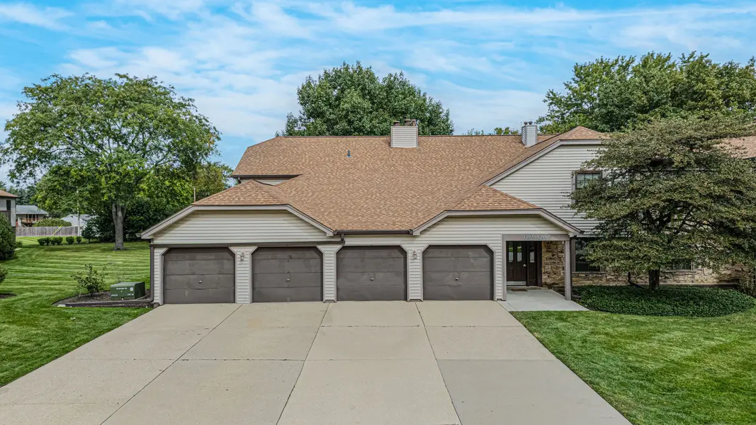 696 Hapsfield LN #4A1, Buffalo Grove, IL 60089