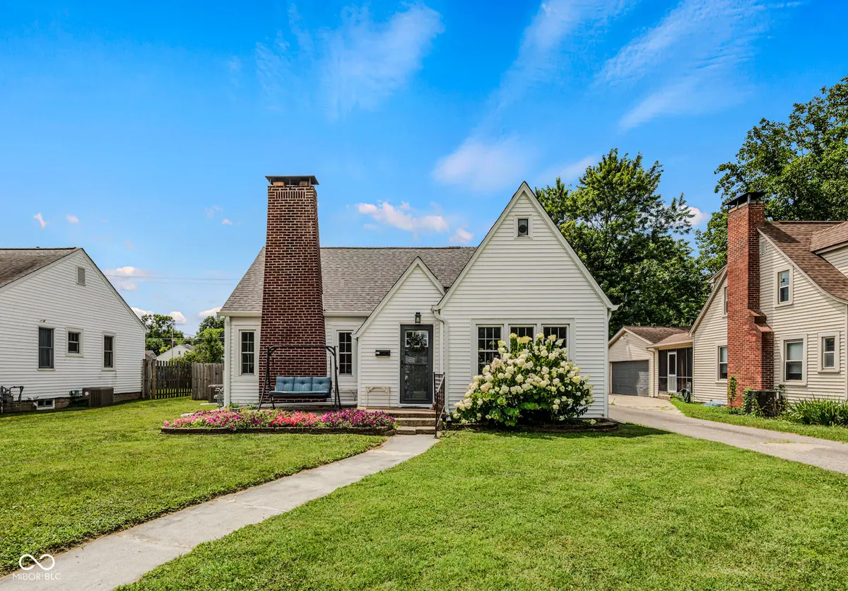 2106 Union ST, Columbus, IN 47201