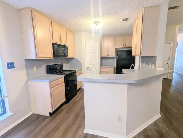 1810 Ramona CIR, San Marcos, TX 78666