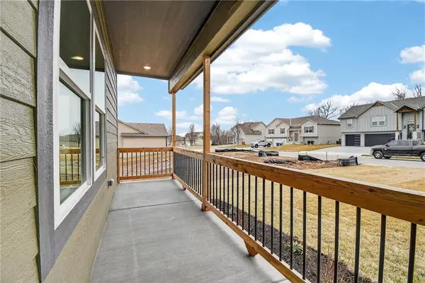 1313 N Holland DR, Independence, MO 64056