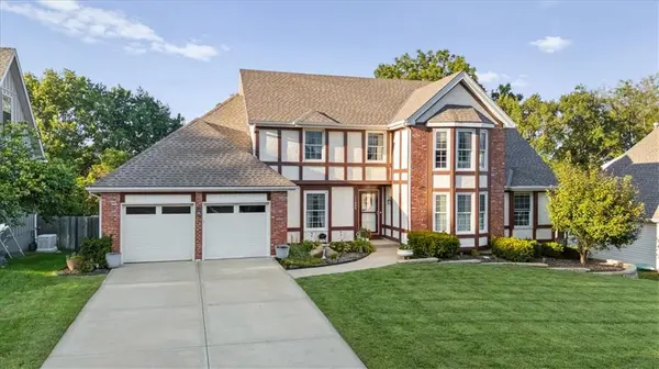 11600 W 109TH ST, Overland Park, KS 66210