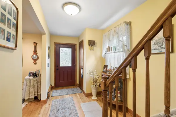 9 Monroe ST, Garden City, NY 11530