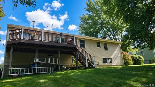 56 Mandalay DR, Poughkeepsie, NY 12603