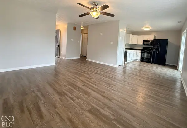823 Tall Timber DR, Greenwood, IN 46143