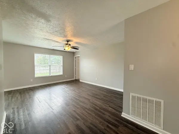 823 Tall Timber DR, Greenwood, IN 46143