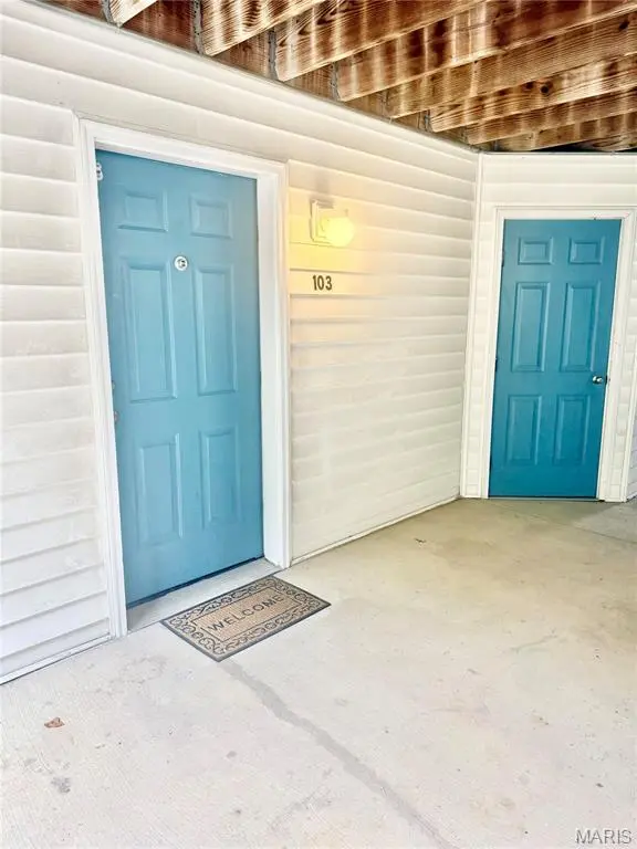 10 Eagle Rock CV #103, Valley Park, MO 63088