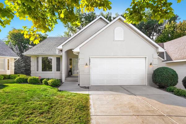14971 Summit CIR NW, Prior Lake, MN 55372