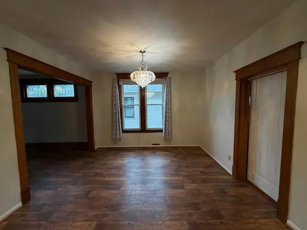 864 Delaware AVE, Saint Paul, MN 55107