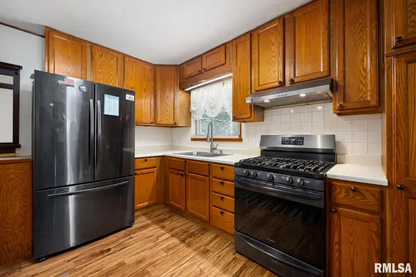 1430 DELRAY AVE, Pekin, IL 61554
