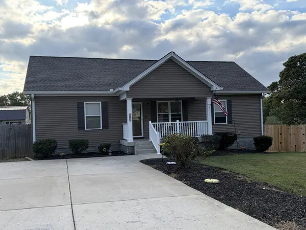2122 Webster St, Greenbrier, TN 37073