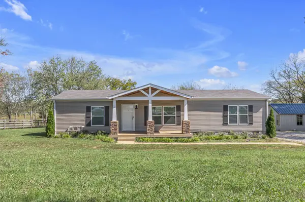 6996 Glenn Rd, College Grove, TN 37046