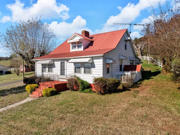 2873 Main St, Surgoinsville, TN 37873