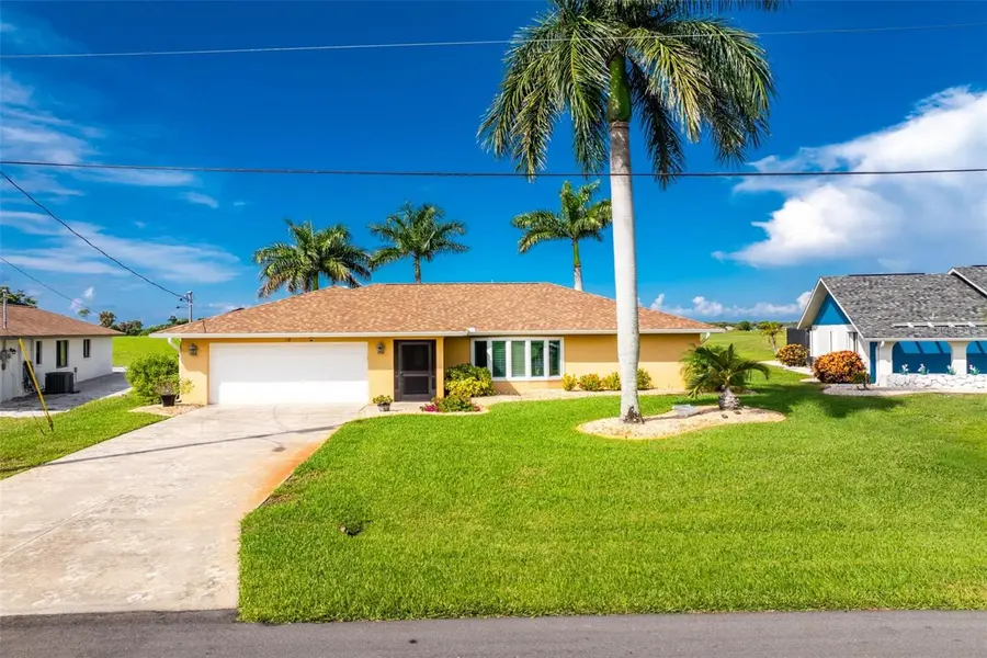 18 BUNKER WAY, Rotonda West, FL 33947
