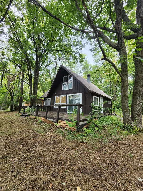 21447 586th AVE, Litchfield, MN 55355