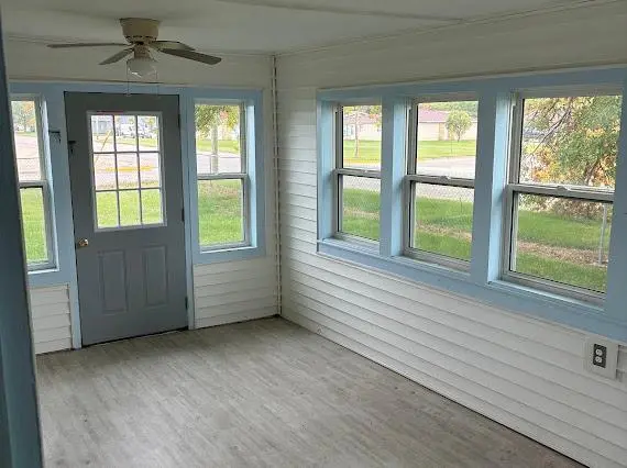 25 16th AVE N, Carrington, ND 58421