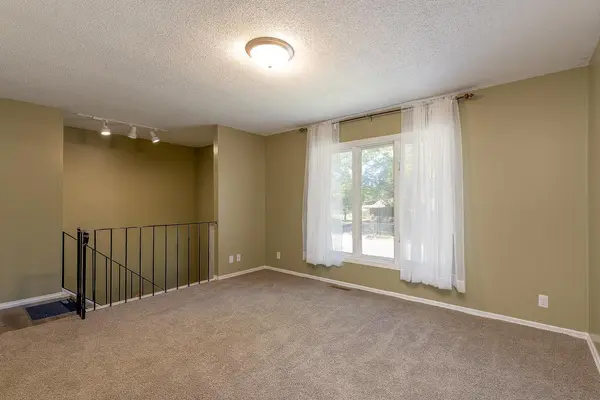 1701 Quail Roost DR, North Mankato, MN 56003