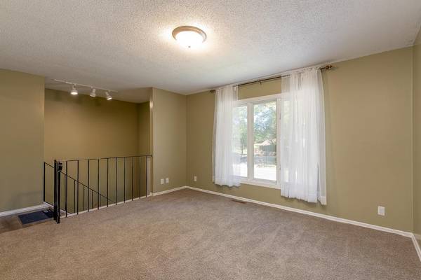 1701 Quail Roost DR, North Mankato, MN 56003