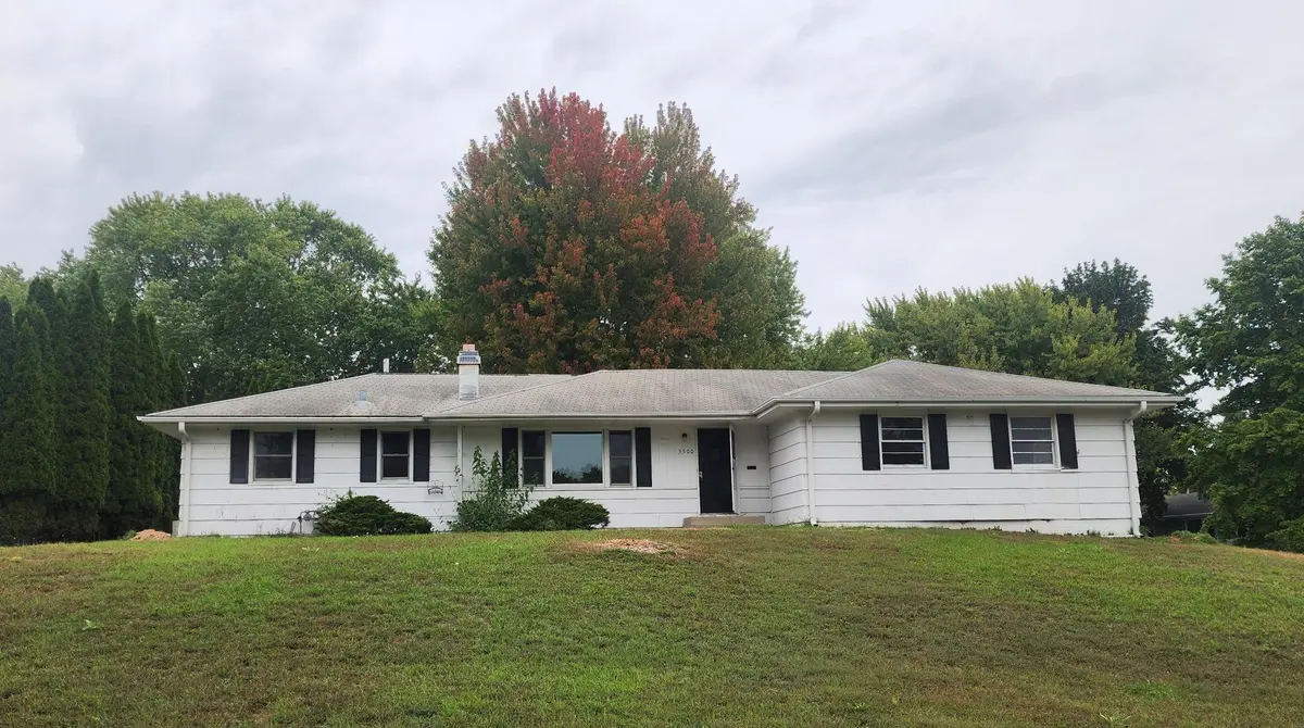 3500 W 89th ST, Bloomington, MN 55431