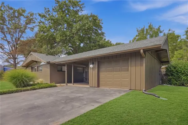 7725 Lamar AVE, Prairie Village, KS 66208