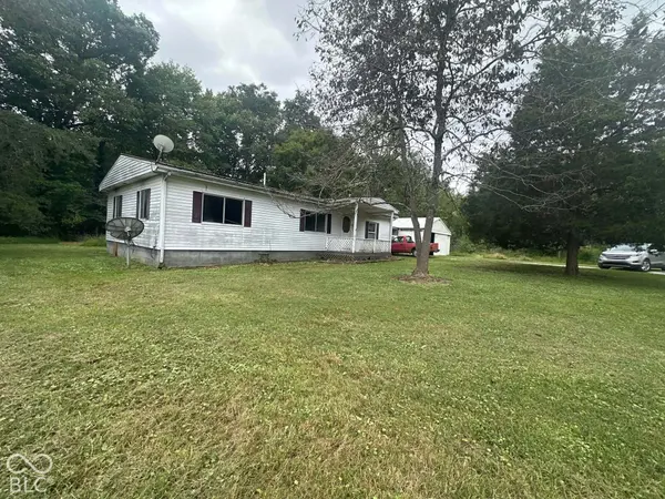 407 Country Lake RD, Underwood, IN 47177