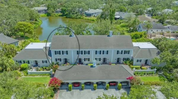 33 BISHOPS COURT RD #118, Osprey, FL 34229