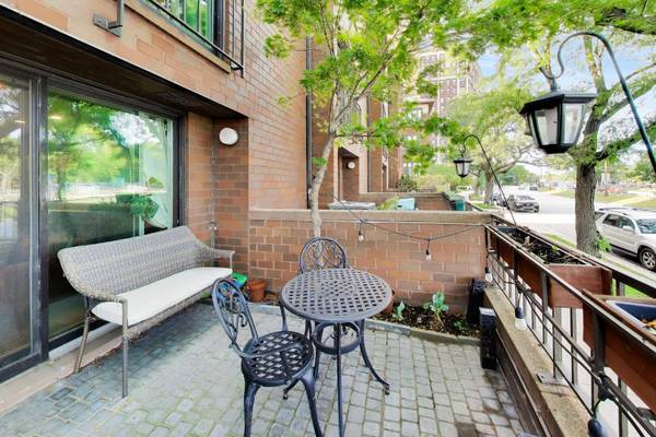 3700 N LAKE SHORE DR #104, Chicago, IL 60613