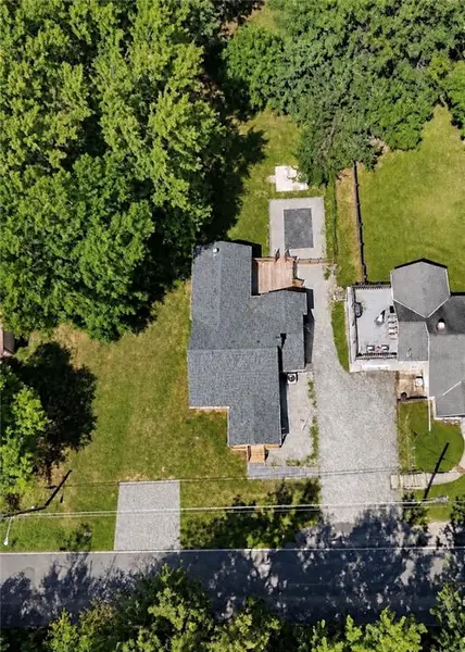 2701 Karnes RD, St Joseph, MO 64505