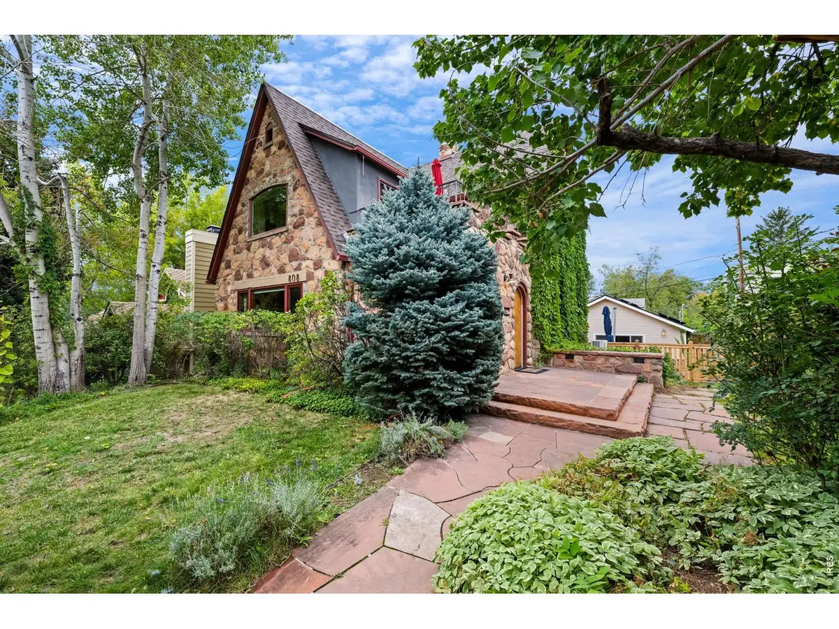 808 10th, Boulder, CO 80302