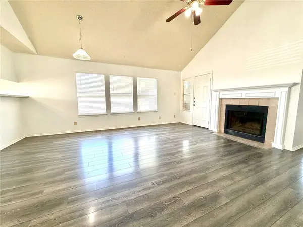102 Flying Jib CT #A, Lakeway, TX 78734