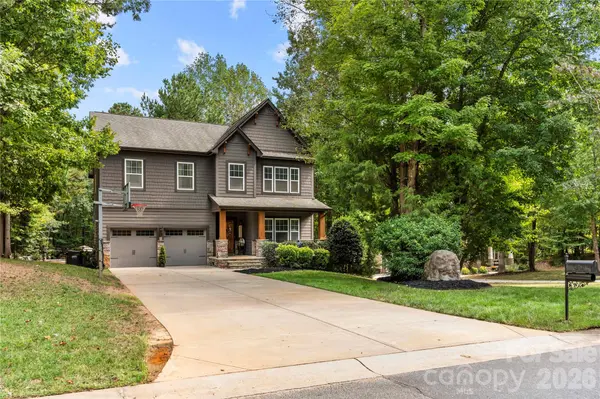 1324 Huntcliff DR, Waxhaw, NC 28173