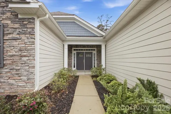 1221 Acosta CT, Lake Wylie, SC 29710