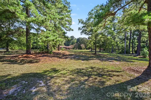 1762 Highway 55 HWY E, Clover, SC 29710