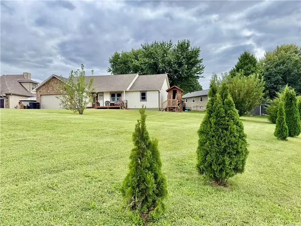 507 Shawn Crest LN, Richmond, MO 64085