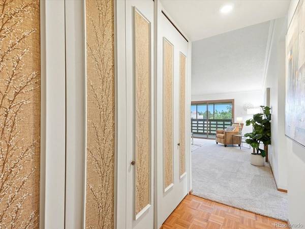 9360 E Center #2D, Denver, CO 80247