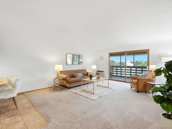 9360 E Center #2D, Denver, CO 80247