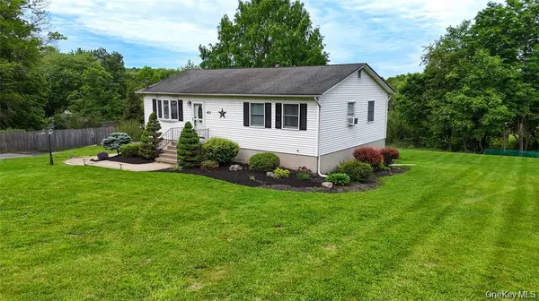 423 Rock Cut RD, Walden, NY 12586