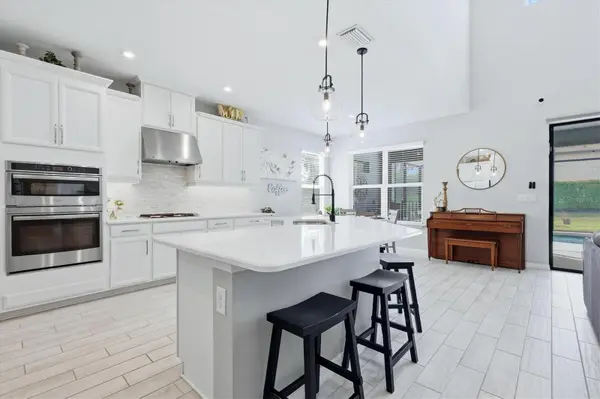 9303 STARRY NIGHT AVE, Sarasota, FL 34241
