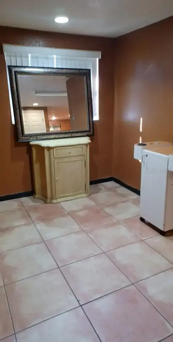 1203 MAYFLOWER DR, Lakeland, FL 33810