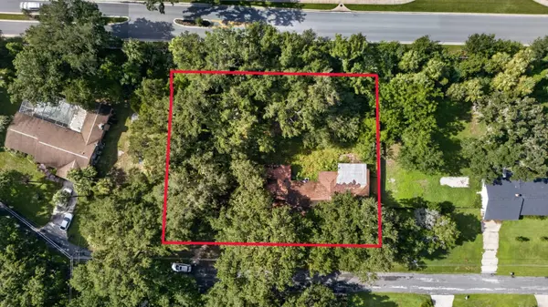 4020 MAGNOLIA DR, Leesburg, FL 34748