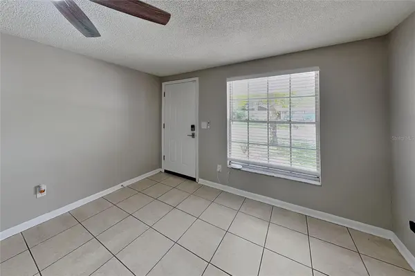 Address not disclosed, Valrico, FL 33594