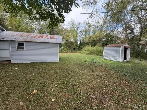 510 E James ST, Mountain View, MO 65548
