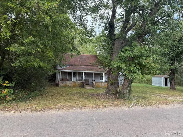 510 E James ST, Mountain View, MO 65548