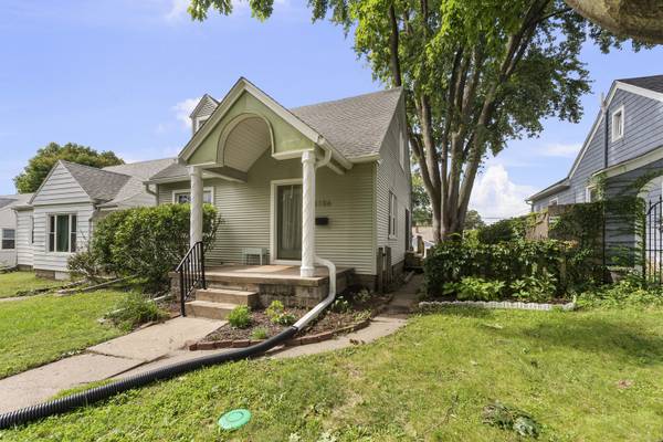 3106 Davenport AVE, Davenport, IA 52803