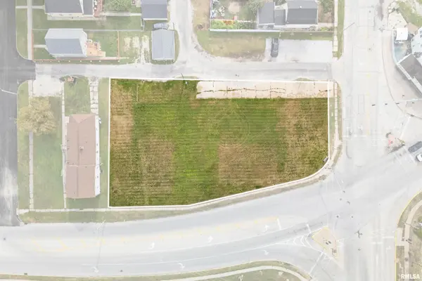 1230 13TH ST, East Moline, IL 61244