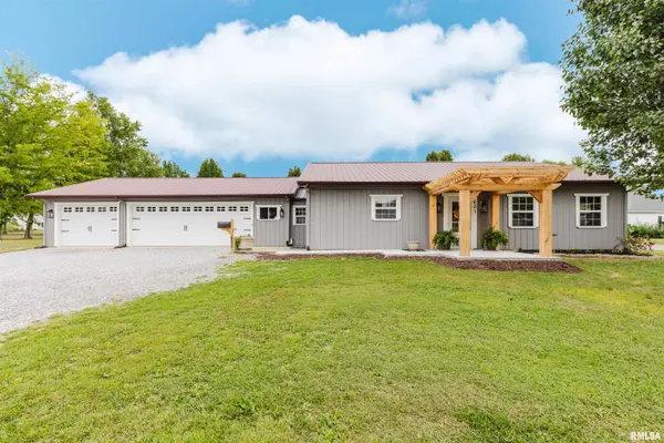 601 S CHERRY ST, West Frankfort, IL 62896