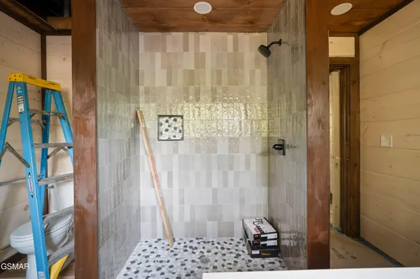 2759 Owls Cove Way, Sevierville, TN 37862