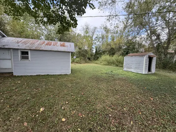 510 E James ST, Mountain View, MO 65548