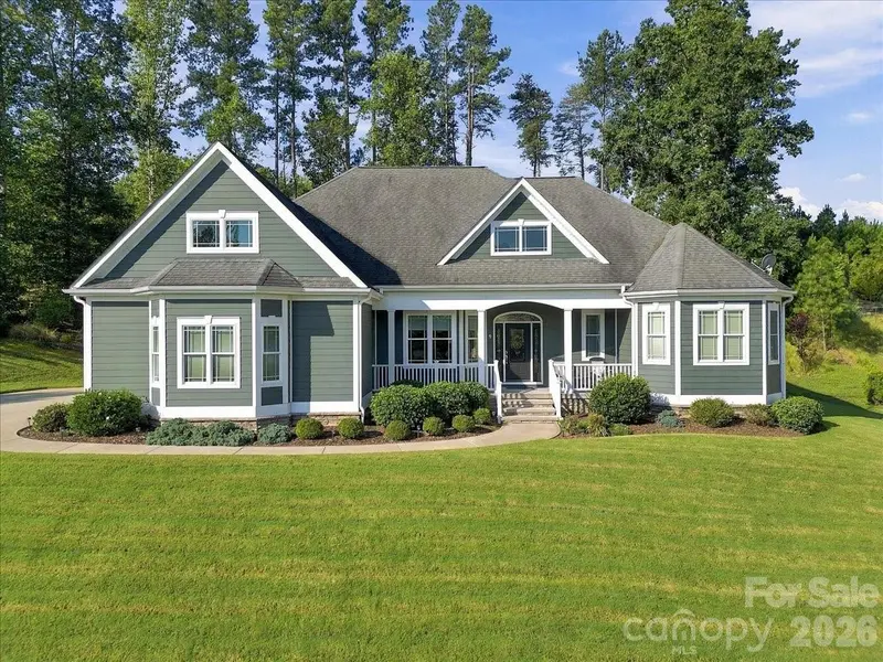 9 Tee Box LN, Travelers Rest, SC 29690