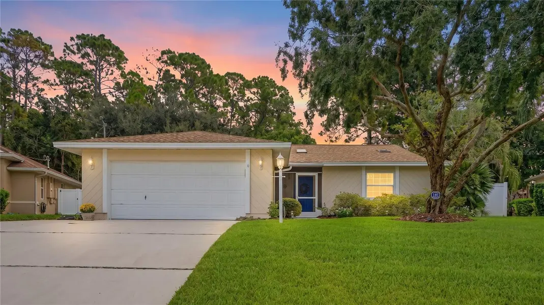 12 WOODFORD LN, Palm Coast, FL 32164