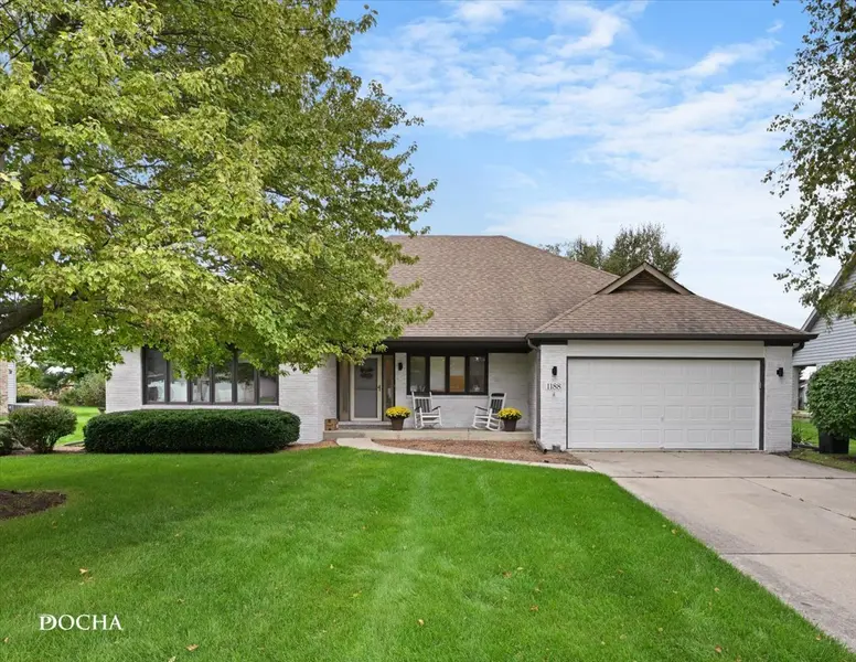 1188 Cindy LN, Sandwich, IL 60548
